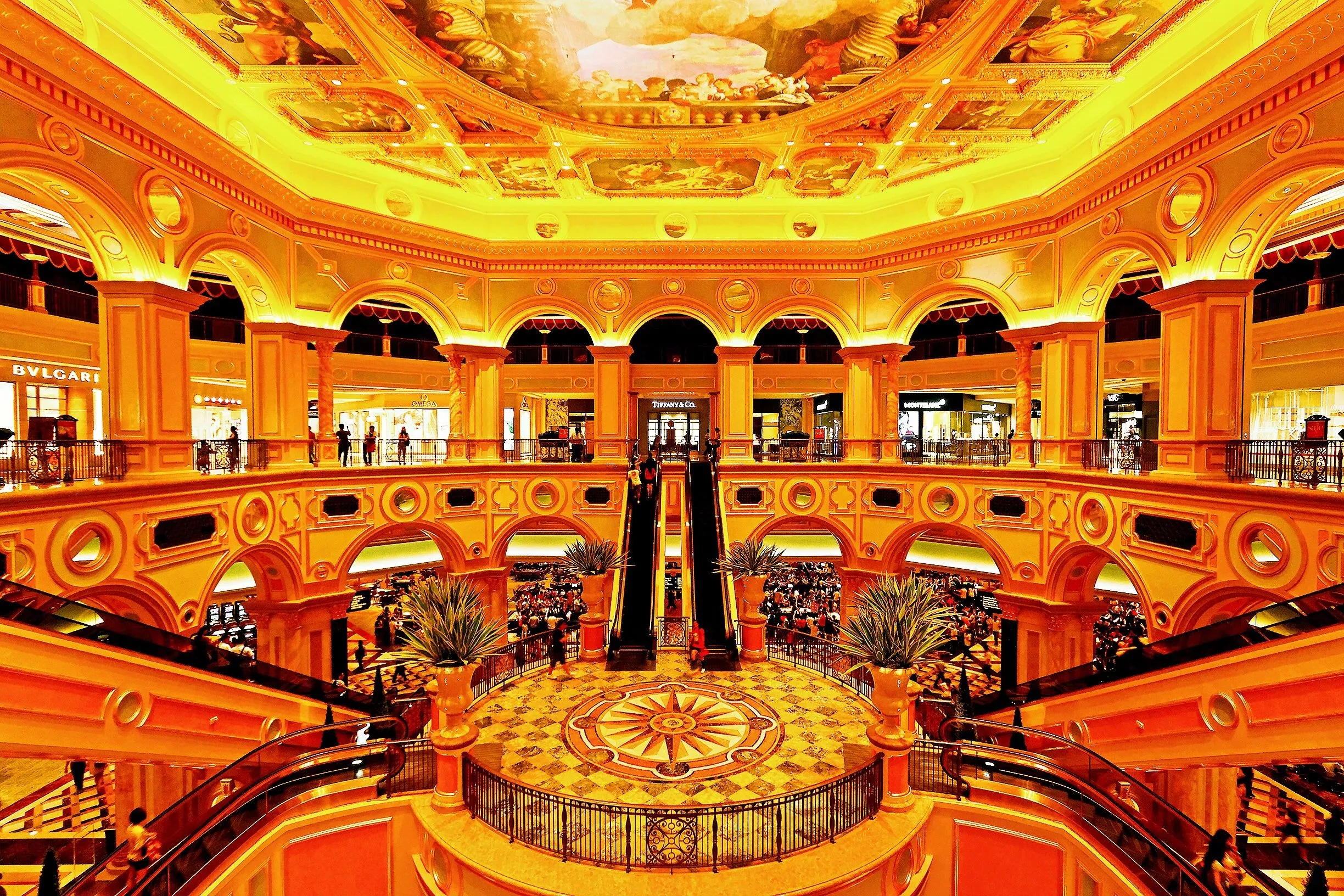 澳门新葡京娱乐场豪华大厅